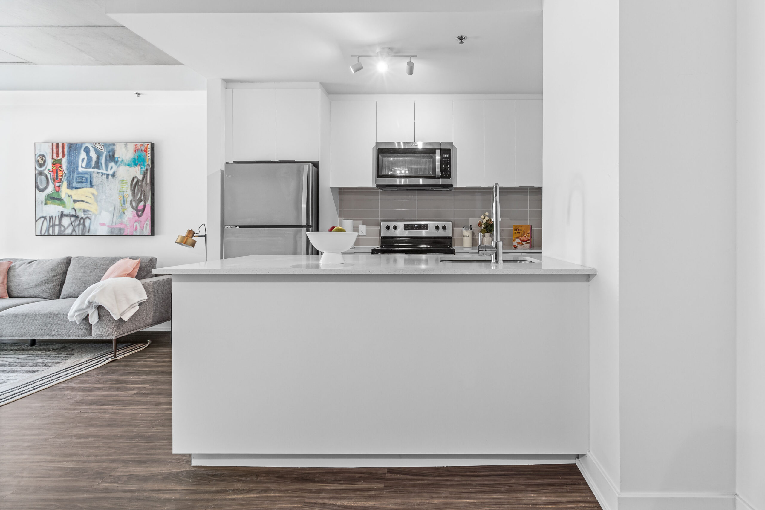 1354-Carling-Ave-206-[Web]-5