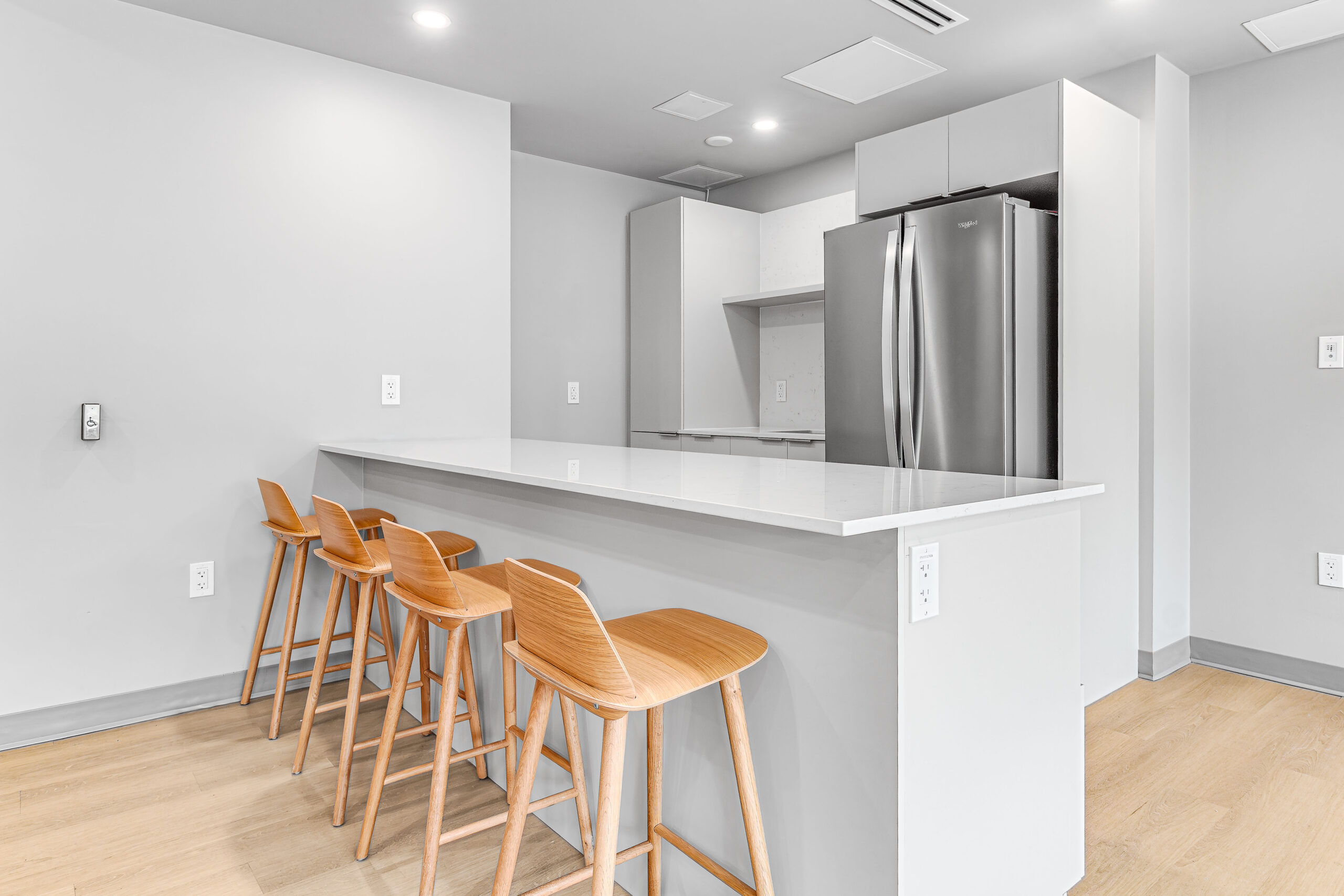 1366-Carling-Lounge-[Web]-2